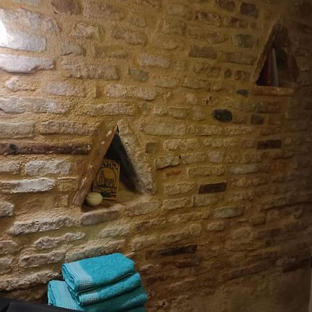 Bed and Breakfast La Lauze Et L'Anguille Gaillac Esterno foto