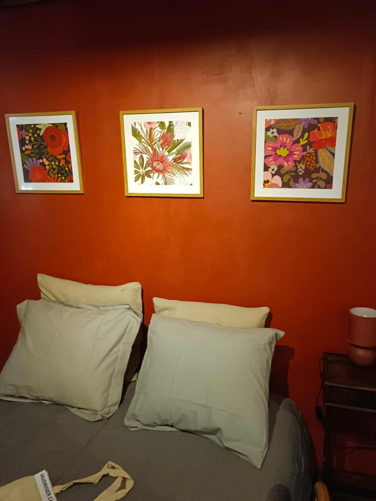 Bed and Breakfast La Lauze Et L'Anguille Gaillac Esterno foto