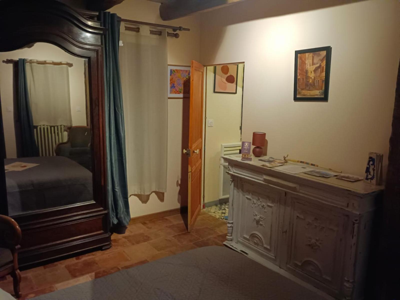 Bed and Breakfast La Lauze Et L'Anguille Gaillac Esterno foto