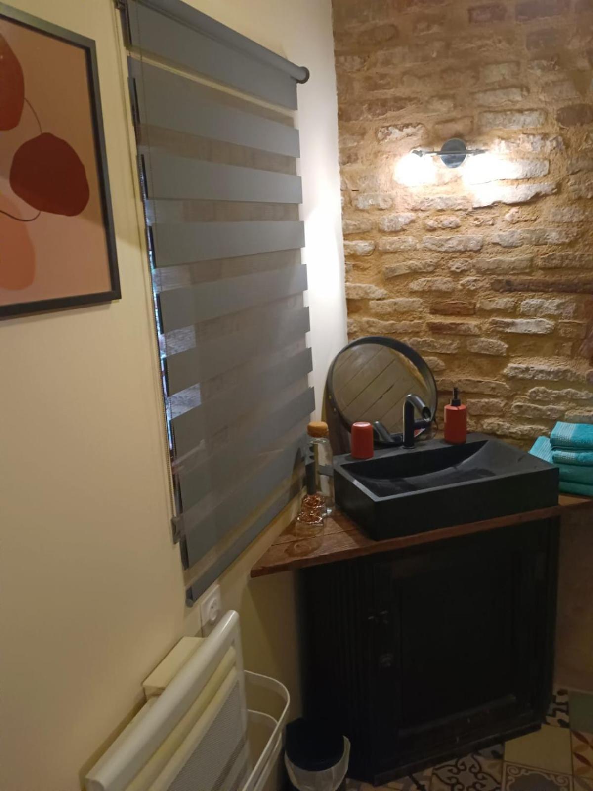Bed and Breakfast La Lauze Et L'Anguille Gaillac Esterno foto