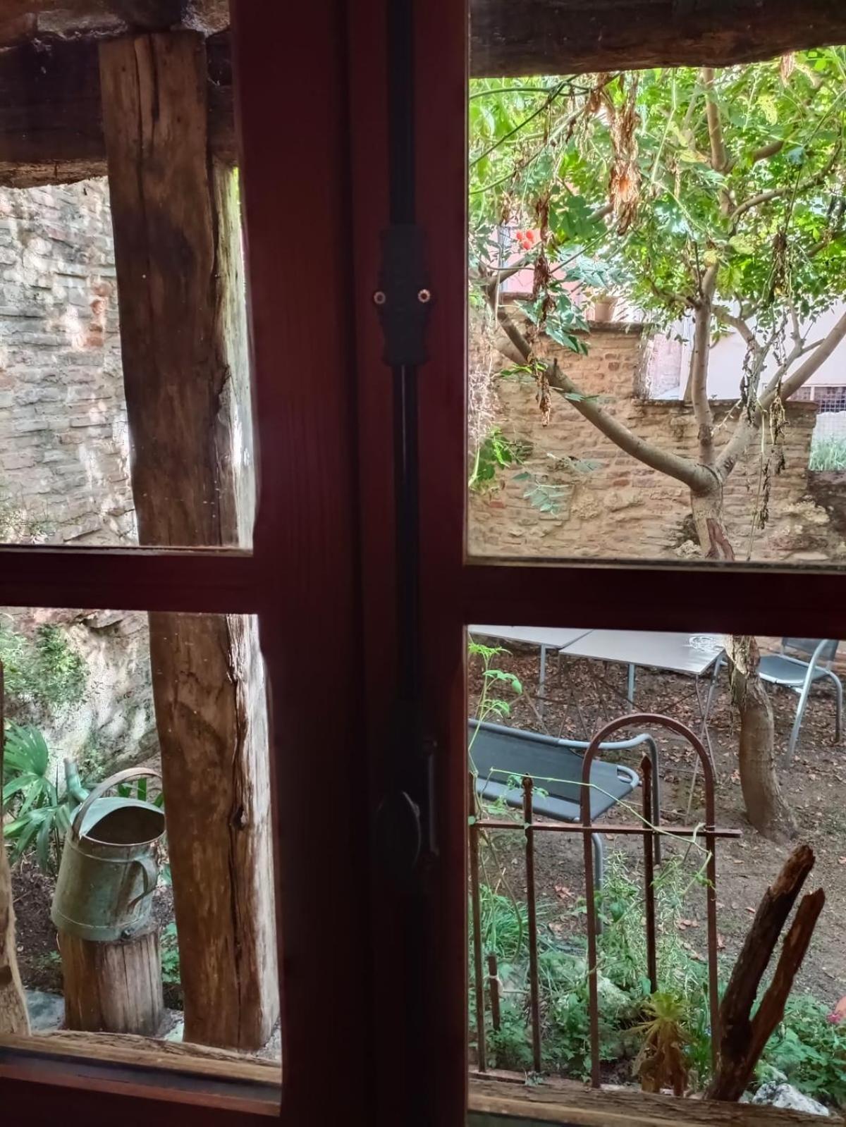 Bed and Breakfast La Lauze Et L'Anguille Gaillac Esterno foto